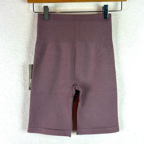 Nwt Everlane The Seamless Bike Shorts Ribbed Purple, Size XS/S - Picture 3 of 10
